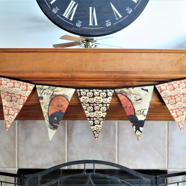 Halloween 7 Fabric Pennants Banner - Halloween Bunting - Halloween Garland - Halloween Decor - Halloween Flag Bunting - Mantle Banner/Swag