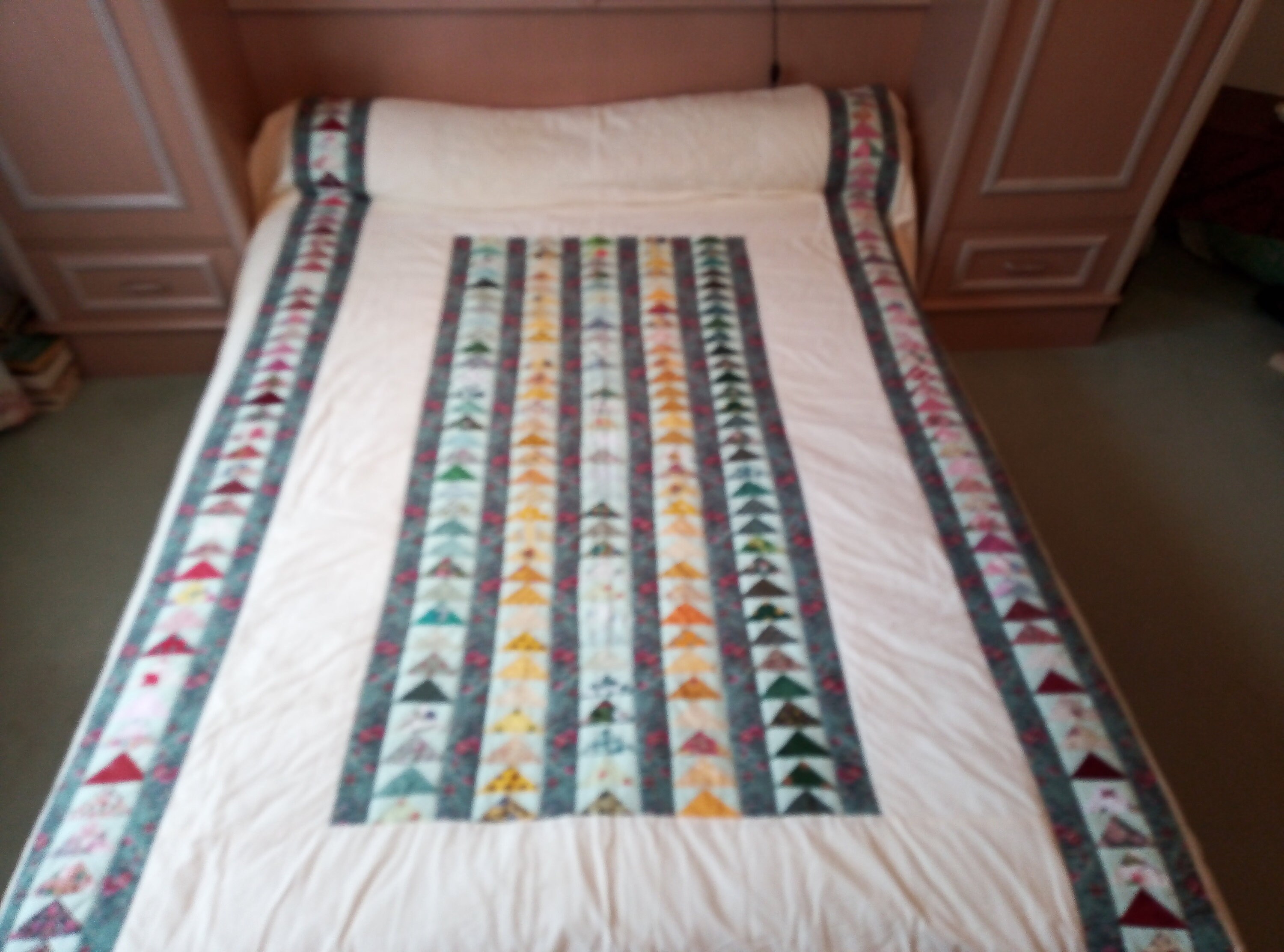 Patchwork et Broderie, Fait Main, Dessus de Lit