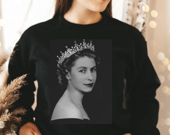 Queen Elizabeth Sweatshirt, Your Majesty, Queen of England Sweatshirt, Queen Elizabeth II, Rest In Peace Liz Sweathirt, Queen Elizabeth