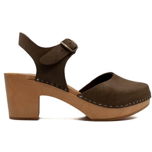 Swedish Clogs / Brown Oiled Nubuck Leather / Wooden Clogs / Handmade Mules / Low / mother day gift / Summer shoes / nubuck shoes