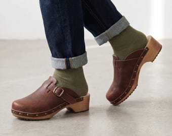 Mens Clogs in Brown Leather with Stylish Studs and Wooden Heel