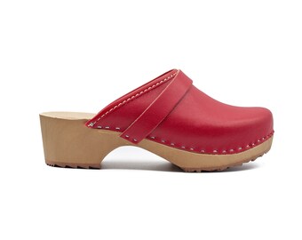 vegan clogs