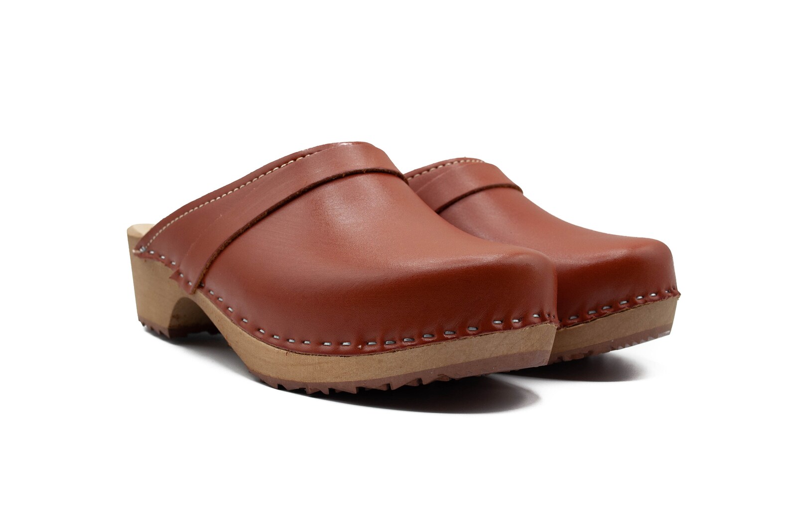 vegan clogs