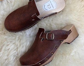 Men's studded brown smooth leather clogs with studs