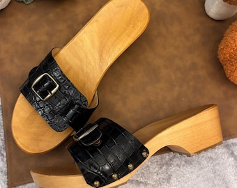 Women's natural wood and black crocodile leather clogs | Handmade slippers with buckle | Clogsland