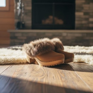 Schwedische Holzschuhe, Naturleder, Holzschuhe, Handgemachte Lederclogs Blau, Rotwein, Musstardfarbe
