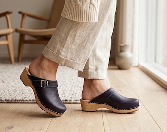 Classic Purple Nubuck Leather Clogs, Vintage Wooden Shoes with Ankle Straps