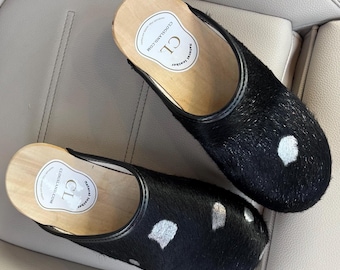 Black Cow Clogs for Women, Swedish Wooden Leather Shoes with Heel Garden & Mules