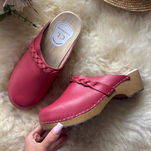 Swedish Wooden Heel Clogs: Raspberry Nubuck Leather, Women&#39;s Style