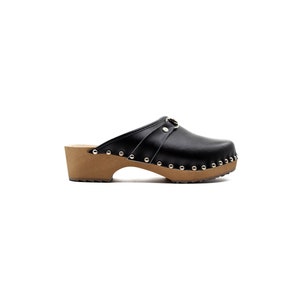 Schwedische Holz Clogs für Frauen Stilvolle Schwarze Clogs mit Absatz Perfektes Geburtstags und Weihnachtsgeschenk Bild 5