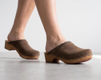 Brown Swedish Clogs for Women, Natural Leather with Wooden Sole