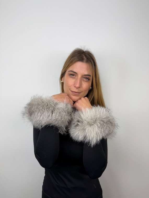 Fur cuffs, frost fox cuffs, real fur cuffs, fluffy fur cuffs, wrist warmers