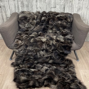 Luxury fox fur blanket throw, cozy and fluffy genuine fur blanket