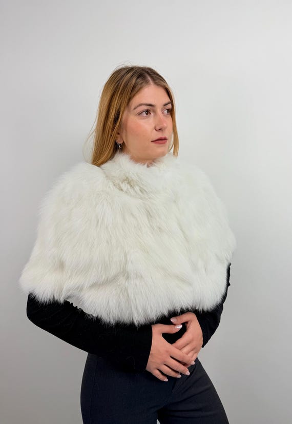 Luxury White Fox Fur Stole: Real Fur Bridal Shawl, Elegant Capelet Cloak