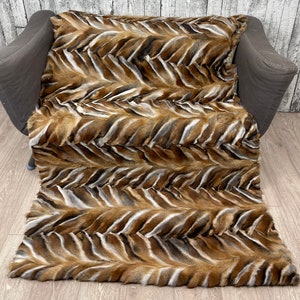 Luxury red fox patchwork fur blanket throw rug, genuine fur rug
