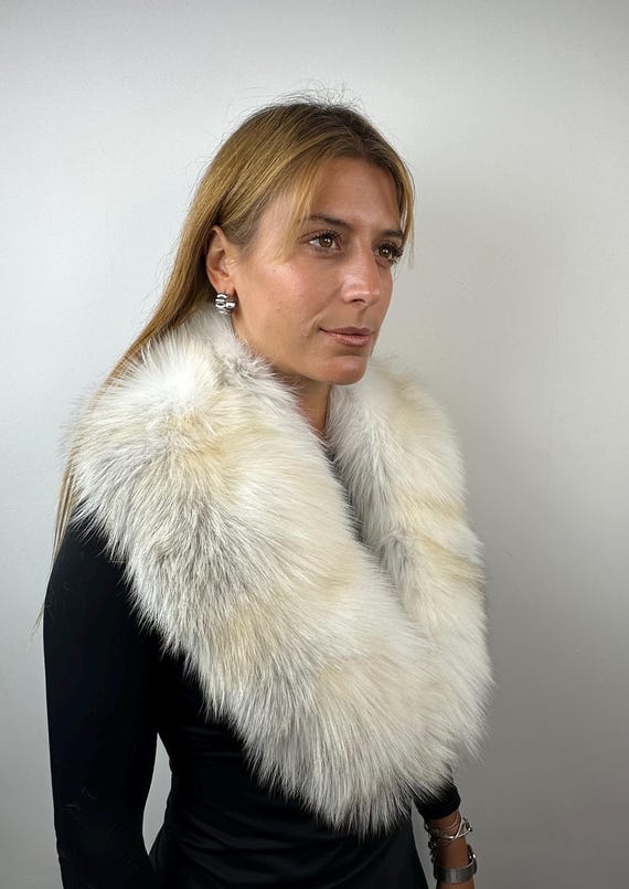 Elegant Fur Fox Collar, real fur stole, white gold fox collar, bridal fur collar stole