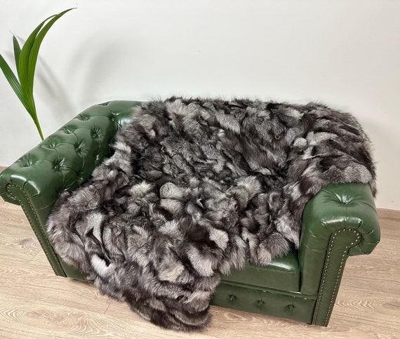 Silver Frost Fox Fur Blanket – Real Fur Throw, Fluffy & Soft Bedspread or Sofa Cover, Elegant Natural Fur Home Decor