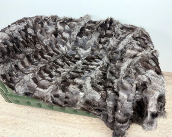 Luxury Frost Fox Fur Blanket – Genuine Fur Throw Rug, Real Fur Bedspread, Elegant Home Decor