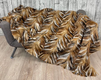Luxury Red Fox Fur Patchwork Blanket: Handmade Fur Bedding Rug