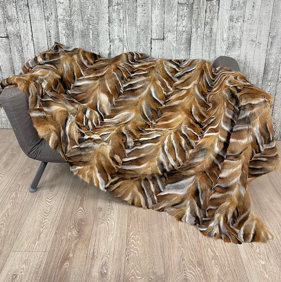 Luxury red fox patchwork fur blanket throw rug, genuine fur bedding rug