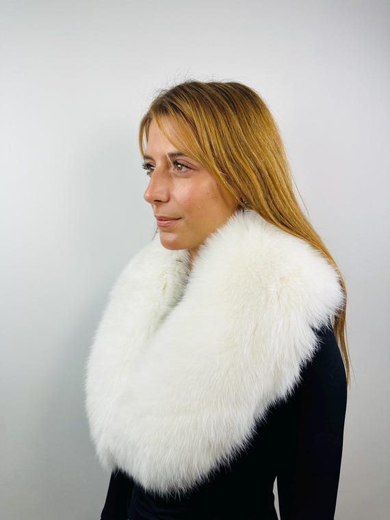 White Fur fox collar, real fur stole, white fox collar, cozy and fluffy collar, bridal fur collar, wedding fur stole shawl