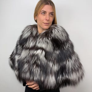 Silver Fox Fur Stole, Fur Wrap, Fox Fur Etole Bolero, Fur Stole, Black Fur Shawl, Luxury Fur Shawl, Fur Capelet