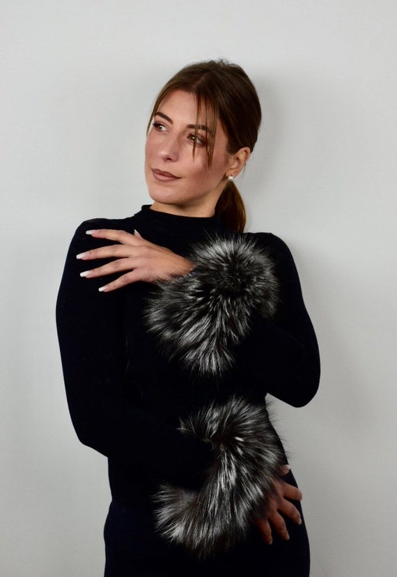Fur cuffs, silver fox cuffs, real fur cuffs, fluffy and cozy fur cuffs, wrist warmers