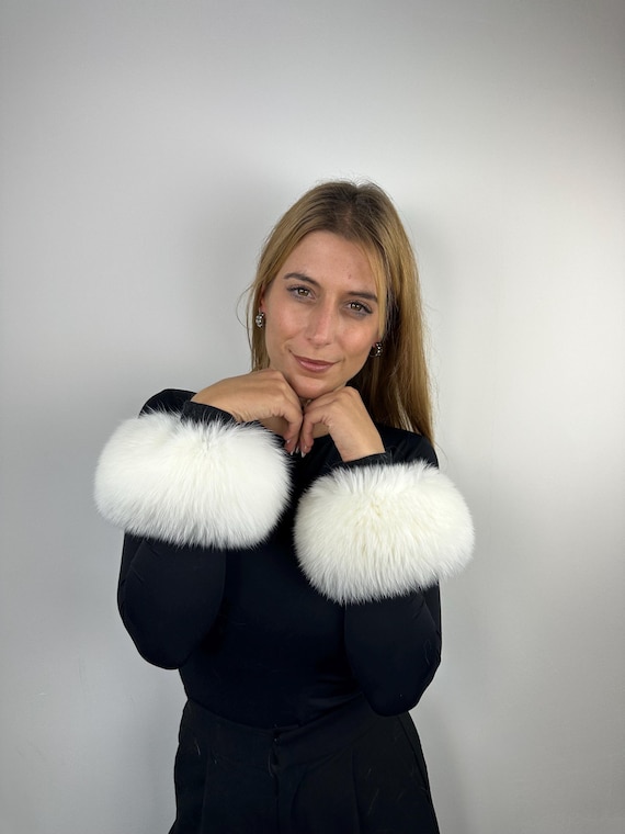 Real White Fox Fur Cuffs – Fluffy Wrist Warmers – Soft & Warm Handmade Fur Accessories