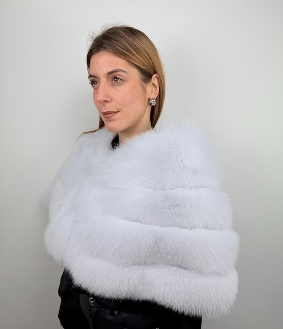 Extra White Fur Shawl / Wrap, Top quality Saga Royal Fox, White Fur Stole, Bridal Fur Stole, Wedding Fur Shawl, Fur Capelet