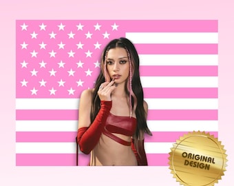 Tapiz de pared con la bandera estadounidense rosa de MEGAN Katseye: regalo para fans del KPOP, regalo universitario, decoración de dormitorio, tapiz de pared