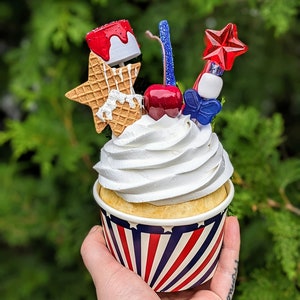 Fake 4th of july cupcake, Faux cupcake, Red, White & Blue cupcake, 4th of July Tiered Tray Decor, USA Tier Tray Decor, Kawaii Stationary