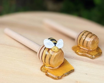 Fake mini bee honey dippers, bee decor, mini bee cupcake, Honey Comb decor, faux cupcake, tier tray decor, photo props