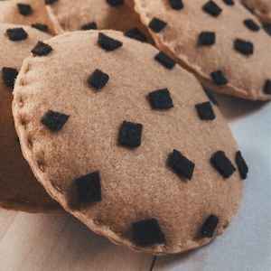 Felt Chocolate Chip Cookies, Play Kitchen Accessories, Felt Cookies
