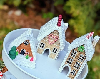 Mini Christmas Gingerbread house, Gingerbread house decor, Christmas mini village houses, gingerbread house decor, candy land decor