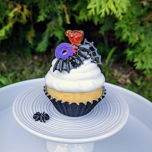 Fake Mini Hallowee Cupcake, Mini Faux halloween Cupcakes, Halloween tiered tray decor, fake bake Halloween treat