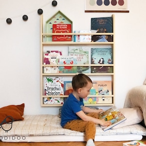 Wooden rack for books for Kid&#39;s room Bookshelf Wall shelf Book storage