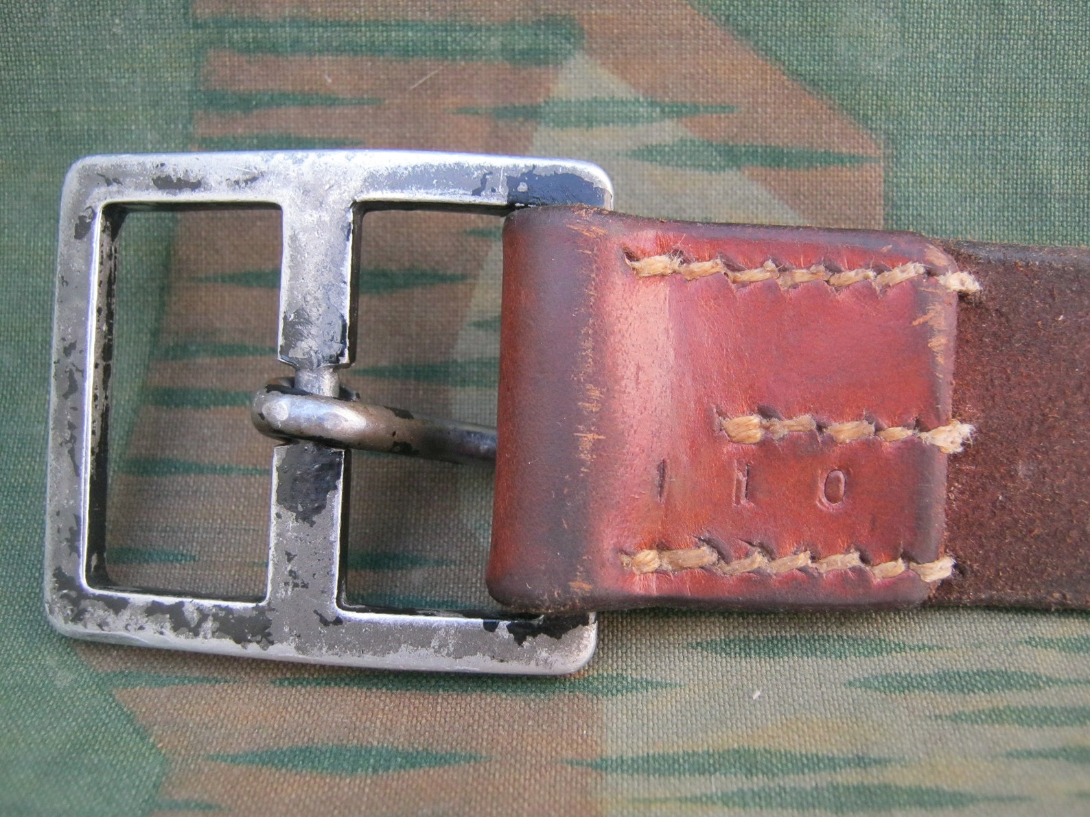 Ceinture cuir vintage des années 1960 Cuir - Marque
