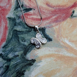 スターリングシルバー 925 ネックレスチェーンと非常に輝く蝶のペンダント CZ 19 インチ