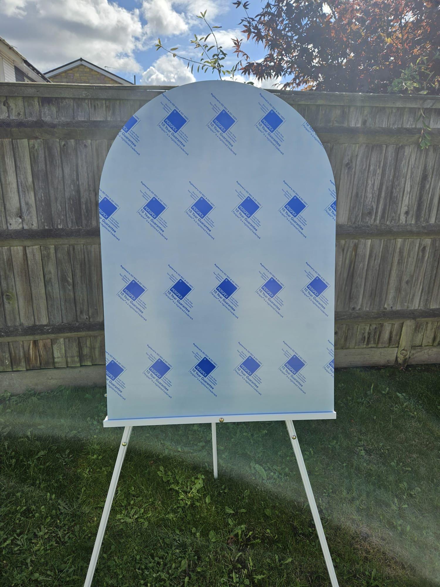 Letrero acrílico arqueado en blanco: para todas las ocasiones: letrero para baby shower, letrero para bodas, letrero para cumpleaños, letrero para fiestas