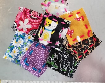 Pack of 5 Random Catnip Toys Made with Upcycled Fabric - Eco-Friendly Pet Accessories