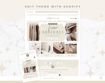 Może przedstawiać: Makieta projektu strony internetowej na tablecie i ekranie komputera, z neutralną paletą kolorów. Strona internetowa wyświetla tekst "New Arrivals" i "Edit Theme With Shopify". Projekt zawiera zdjęcia produktów i formularz rejestracyjny.