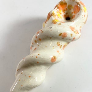 Ceramic Pipe - #CW01-27 Tiger Lilly (Pattern May Vary)