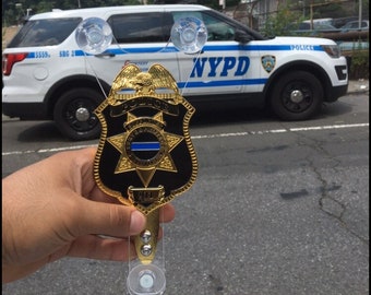 Présentoir d'insigne de pare-brise de police iSupportLE 2026