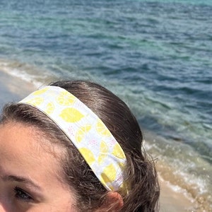 wire headband for hearing aid comfort