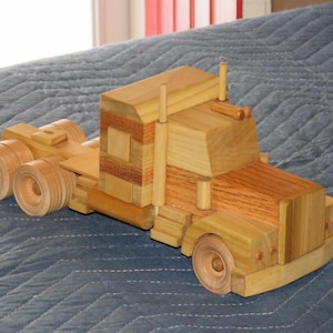 Long Haul Truck With Sleeper