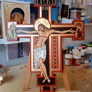 Crucifijo pintado a mano por Cimabue con San Juan Apóstol y la Virgen María a ambos lados de la cruz/ Icono de la cruz/ Crucifijo de pared/