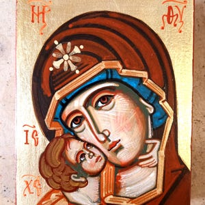 Hand painted Orthodox icon of the Virgin of Tenderness/Mother of God of Vladimir/Byzantine icon of the Madonna/ Icon of the Theotokos