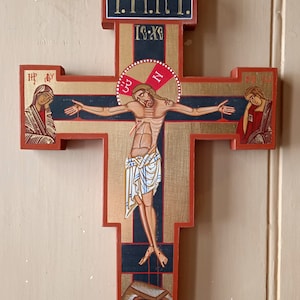 Hand painted crucifix with the Madonna and St. John on the sides / Byzantine cross on wood / Orthodox wall cross / Christ crucified /