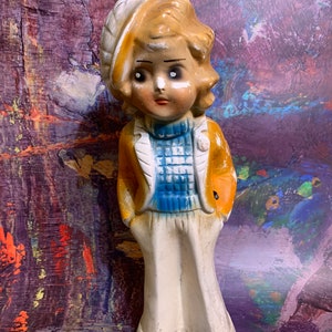 Vintage chalk ware carnival prize