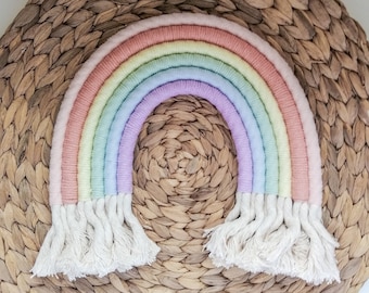 Pastell Medium Regenbogen Baby Wandbehang, Kinderzimmer Regal Dekor Pastell, Garn Wandbehang, Regenbogen Kinderzimmer Wanddeko, natürliche Kinderzimmer Dekor